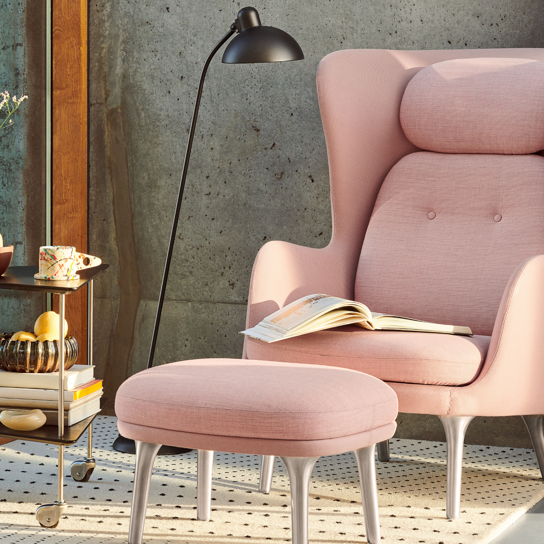 Ro Lounge Chair